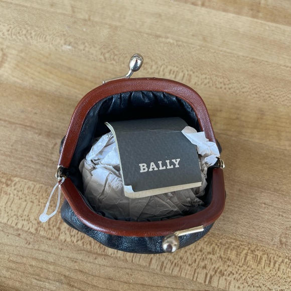 AUTHENTIC BALLY COIN PURSE - new with tag! - Picture 2 of 4
